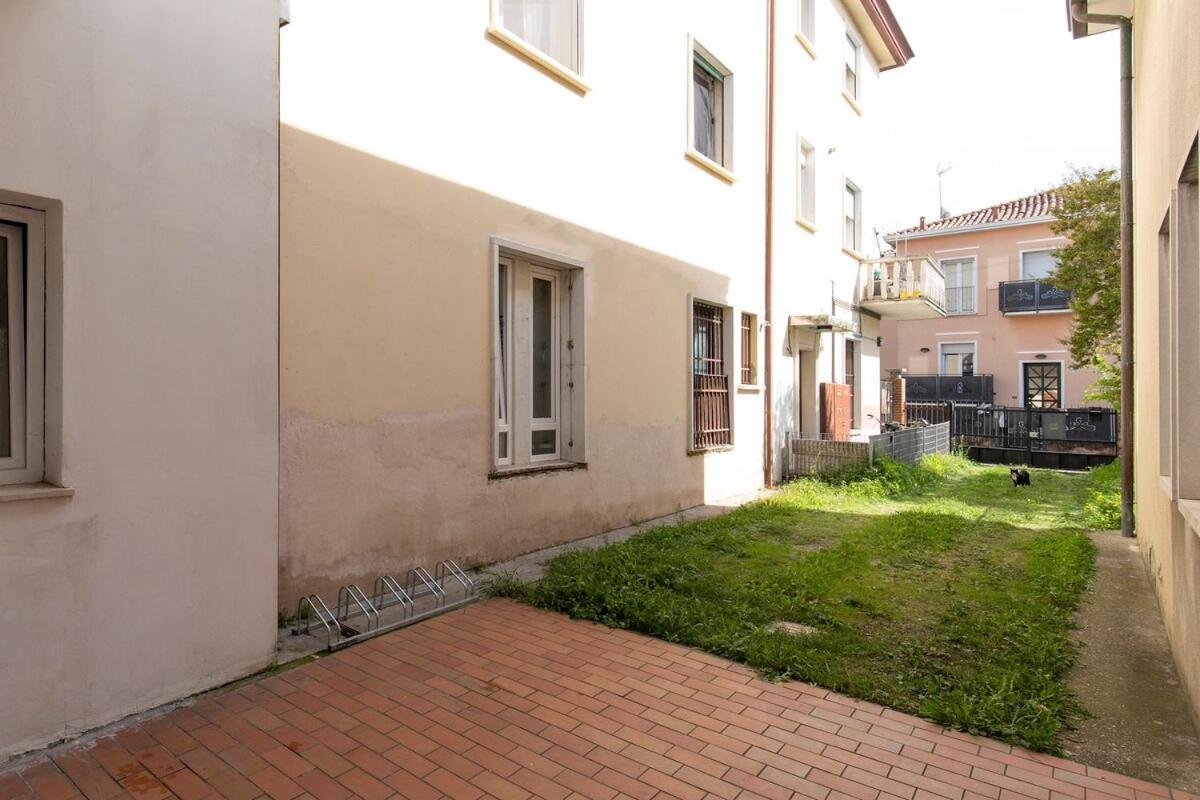Monolocale - Piano Terra - Ingresso Indipendente Apartman Padova Kültér fotó